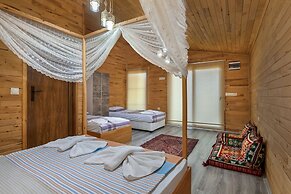 Flora Pansiyon Cirali