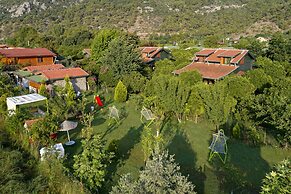 Flora Pansiyon Cirali