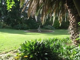 Happy Lands Self Catering B&B