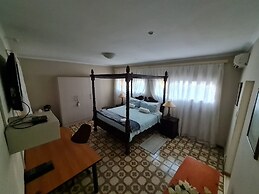 Pretoria North Lodge