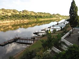 Dungbeetle River Lodge