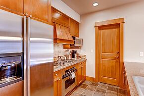 Timbers and Lone Eagle by Keystone Resort