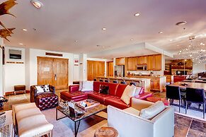 Timbers and Lone Eagle by Keystone Resort