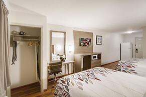 Red Roof Inn & Suites Pensacola - NAS Corry