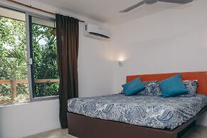 Teetotum Hotel Restaurant Lounge