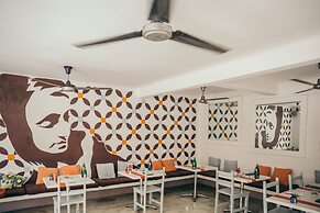 Teetotum Hotel Restaurant Lounge