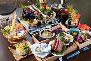 Yufuin Besso Shikisai Hotel