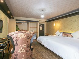 Yufuin Besso Shikisai Hotel