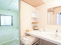 Yufuin Besso Shikisai Hotel