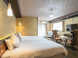 Yufuin Besso Shikisai Hotel