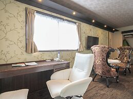 Yufuin Besso Shikisai Hotel