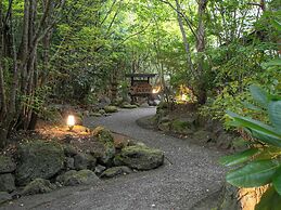 Yufuin Besso Shikisai Hotel