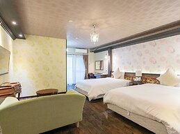 Yufuin Besso Shikisai Hotel