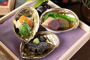 Yufuin Besso Shikisai Hotel