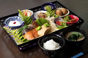 Yufuin Besso Shikisai Hotel