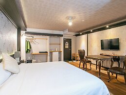 Yufuin Besso Shikisai Hotel