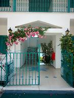 Bella Vista Apartments