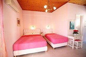 Bella Vista Apartments
