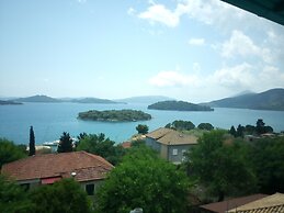 Bella Vista Apartments