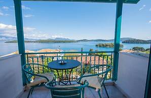 Bella Vista Apartments