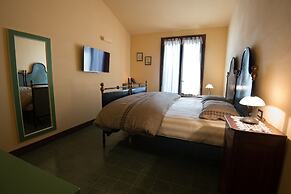 Leonardo Resort