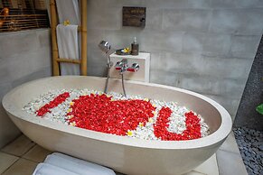 Purana Boutique Resort