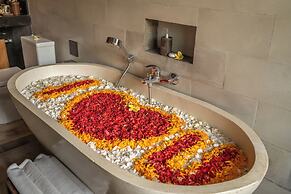 Purana Boutique Resort