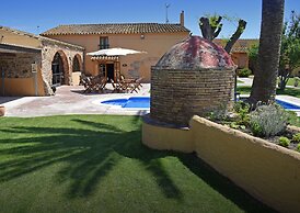 Masia Ca La Caputxeta & Golf