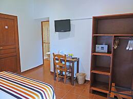 Masia Ca La Caputxeta & Golf