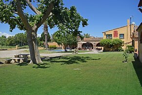 Masia Ca La Caputxeta & Golf