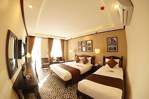 Golden Bell Backpacker Hotel & Pool Bar