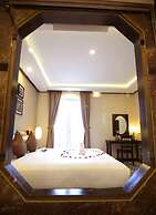 Golden Bell Backpacker Hotel & Pool Bar