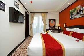 Golden Bell Backpacker Hotel & Pool Bar