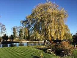 River Nene Cottages