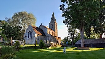 River Nene Cottages