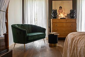CasaVostra - Ambience Suites