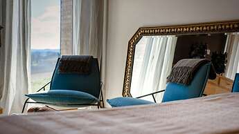 CasaVostra - Ambience Suites