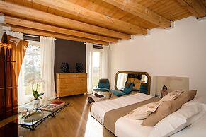 CasaVostra - Ambience Suites