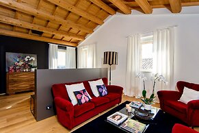 CasaVostra - Ambience Suites