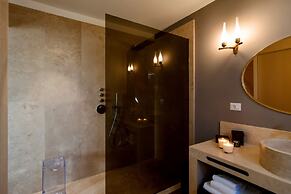 CasaVostra - Ambience Suites