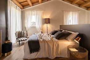 CasaVostra - Ambience Suites