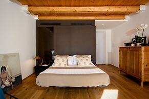 CasaVostra - Ambience Suites