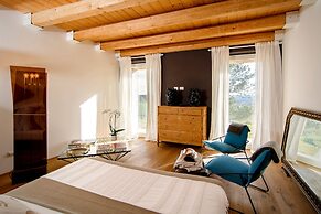 CasaVostra - Ambience Suites