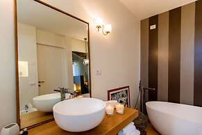 CasaVostra - Ambience Suites