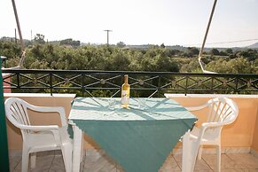 Almyros Studios & Apartments