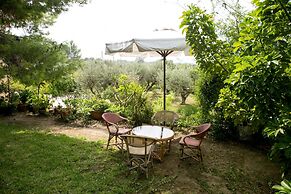 Almyros Studios & Apartments