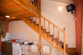 Almyros Studios & Apartments