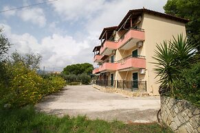 Almyros Studios & Apartments