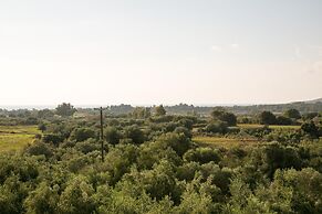 Almyros Studios & Apartments