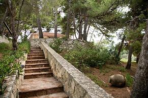 Almyros Studios & Apartments